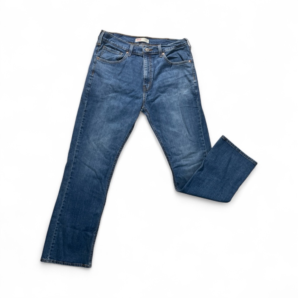 C14- Classic Blue Men's 34X32 Levi’s Signature Bootcut Jeans